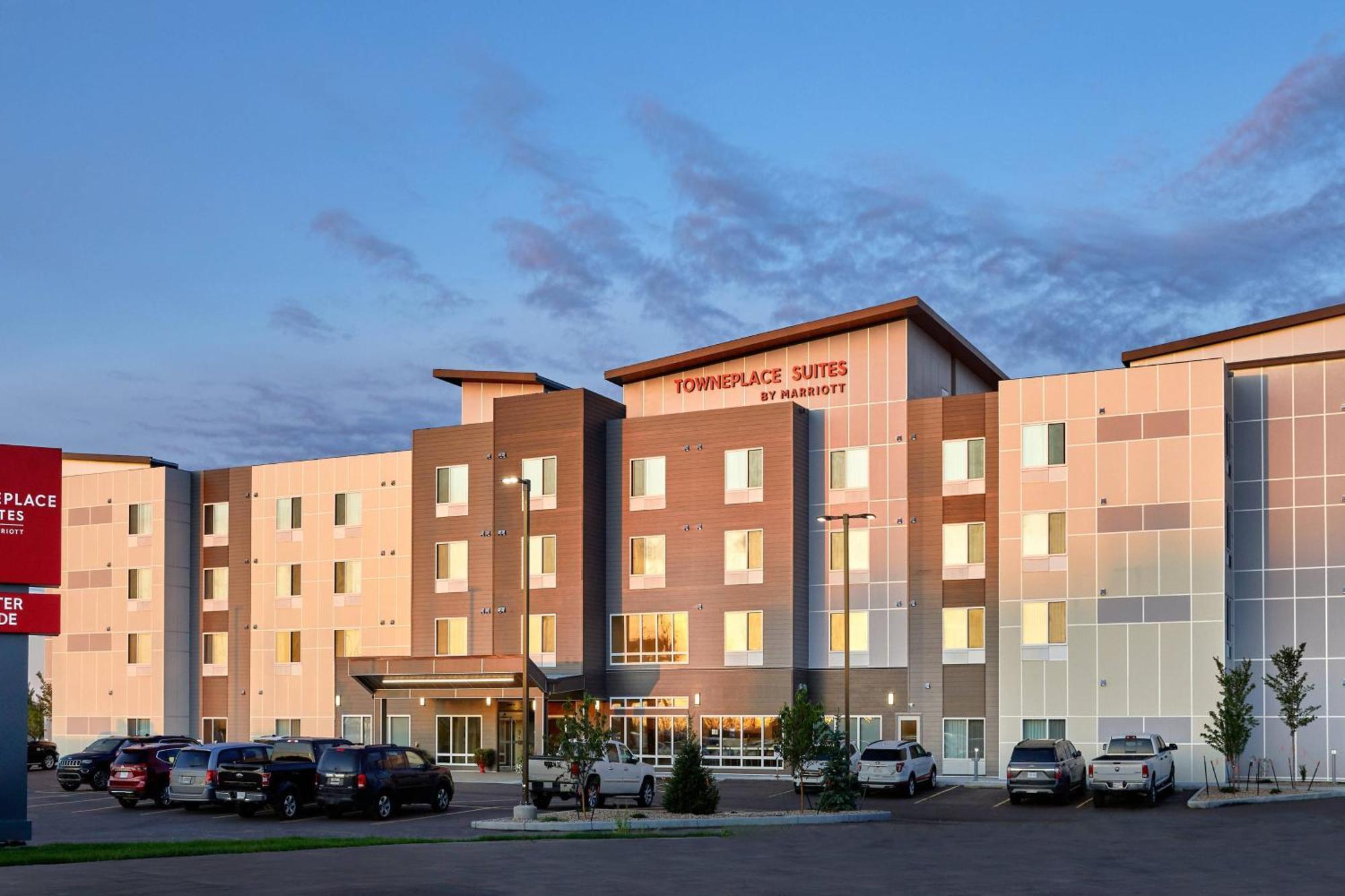 Towneplace Suites By Marriott Форт Мак-Муррей Экстерьер фото